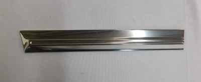 Nuevo de Lote Original GM 1967 Chevrolet Impala Guardabarros Delantero Moldura Borde Chevy Foto 1 de 4