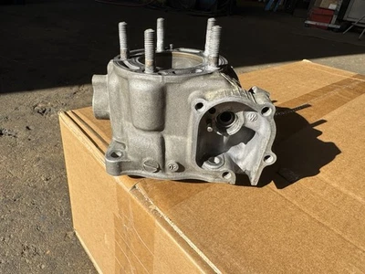 Honda CR125 2003 núcleo de cilindro con diámetro Nicasil de 54 mm necesita trabajo 12110-KZ4-L30 Foto 1 de 4