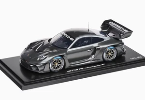 1:18 SPARK 2024 PORSCHE 911 (992) GT3 R Rennsport Design Carbon Black DEALER ED. - Picture 1 of 3