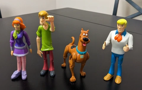 Charter Scooby-Doo lose figures lot of four Cover