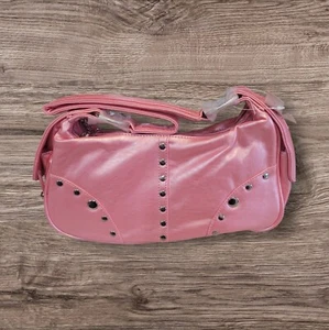 Schultertasche Ampere rosa mit Nieten veganes Leder - Bild 1 von 4