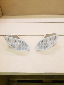 FORD FOCUS RS MK1 NEW FRONT INDICATOR LAMP SET - Picture 1 of 1