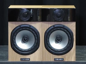 (Kostenloser Versand) FYNE AUDIO F300 LO Regallautsprecher Eiche hell, gebraucht - Bild 1 von 6