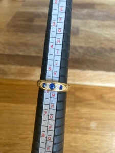 18ct GOLD DIAMOND & SAPHIRE RING - Picture 1 of 4