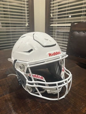 Used Marked Up Speed-Flex YOUTH Medium FOOTBALL Helmet - Image 1 of 4