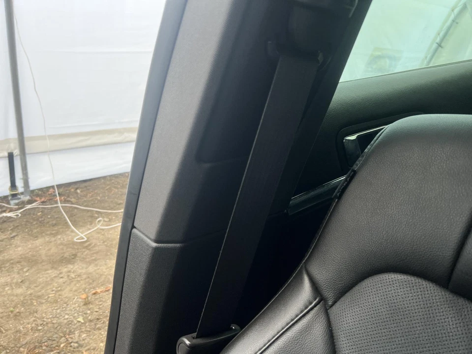 Used Front Right Seat Belt Front fits: 2016 Lincoln Mks bucket seat passenger re Foto 1 de 4