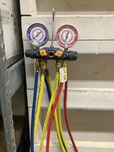 YELLOW JACKET TITAN- 4 VALVE MANIFOLD - Picture 1 of 1