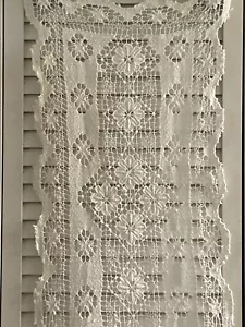 !00% Cotton Cream Handmade Fine Crochet Lace Table Runner - Picture 1 of 9