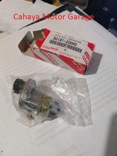 Genuine OEM Transmission Speed Sensor 83181-20040 Fits 99-16 Toyota Land Cruiser - Image 1 of 1
