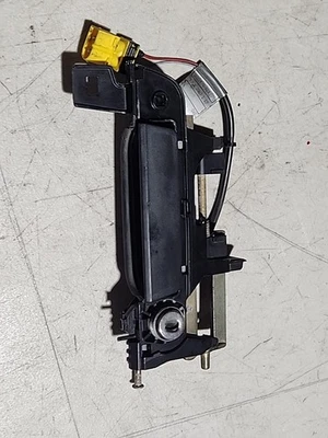 Оригинальная ручка внешней двери водителя для BMW E36 318 323 325 328 M3 1992-99 годов выпуска 1 штекер - Изображение 1 из 4