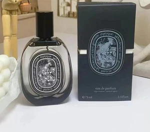 75 ml Fleur de Peau Eau de Parfum Spray für Unisex - Neu im Karton - Bild 1 von 3