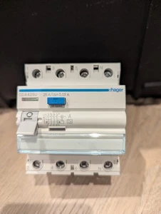 HAGER 25 AMP 30mA FOUR POLE RCCB RCD TYPE A CDA425U 161492 - Picture 1 of 2