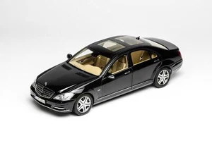Mercedes-Benz S600L (W221) - Nero (+Motore) - 1:18 - Elica motore (M82204) - Foto 1 di 3