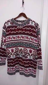 Huntington Ridge women's sweater with a floral and geometric ornament, with long - Picture 1 of 5
