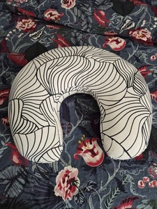 Stillkissen für Baby von Ikea Kissen Stillen sehr weich und robust - Bild 1 von 2