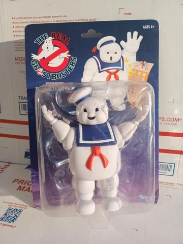 THE REAL GHOSTBUSTERS KENNER CLASSICS RETRO FIGURE   STAY-PUFT MARSHMALLOW MAN Cover