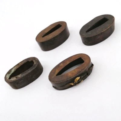 Antiguo juego japonés FUCHI de 4 - SAMURAI KATANA arte de montaje FCA028 Foto 1 de 4