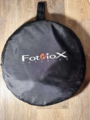 Silver_Gold_Black_White Fotodiox Light Diffuser Reflector ~42"Collapsible Disc - Image 1 of 4