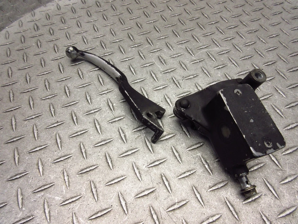 1993 92-99 Suzuki Intruder 800 VS800GLP Right Handle Front Master Cylinder Lever - Image 1 of 4