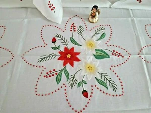 Elegant Christmas tablecloth x12 in pure linen with full stitch hand embroidery - Picture 1 of 12