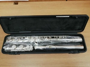 YAMAHA YFL-221 Flute - Picture 1 of 3