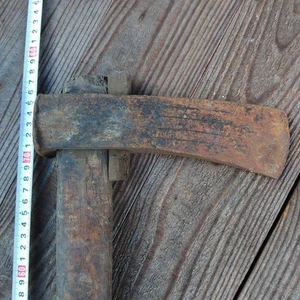 Herramienta de carpintería vintage campamento hacha al aire libre hecha por h... - Imagen 1 de 6