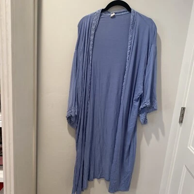 Bata Rosa Rubor XL Azul *Falta Cinturón* Foto 1 de 4