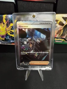 Pokémon TCG Paldea Evolved Special Illustration Rare Giacomo 267/193 - Picture 1 of 2