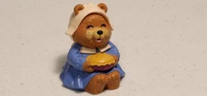 Hallmark MERRY MINIATURES Thanksgiving Vintage Momma Bear Pie 1989 Figurine - Picture 1 of 5