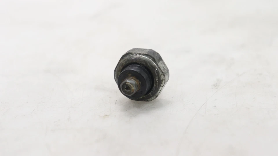 SENSOR DE PRESIÓN DE ACEITE KAWASAKI NINJA ZX10R 11-15 Foto 1 de 1