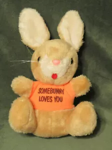 Camicia vintage Russ Rabbit SOMEBUNNY LOVES YOU peluche imbottita alta 10" #848 arancione marrone - Foto 1 di 5