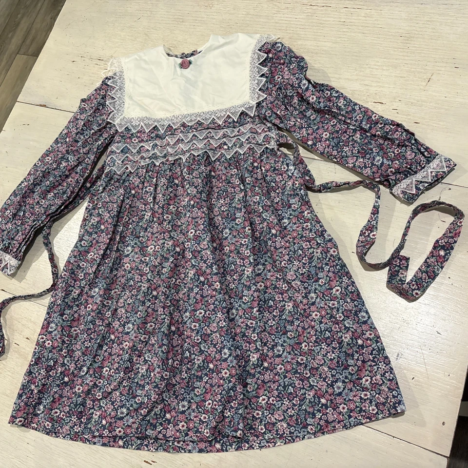 Vestido Polly Flinders Niñas 8 Floral Hermoso Cuello Encaje Borde De Colección Foto 1 de 4