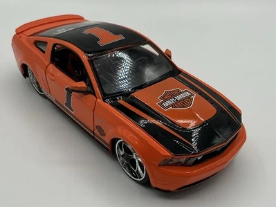 2011 FORD MUSTANG GT #1 1:24 DIE-CASTH-D CUSTOM Harley Davidson - Image 1 of 4
