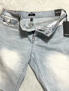 True Religion Ricky Relaxed Straight SN Flap Denim Shorts Herren 36 Light Wash - Bild 1 von 17