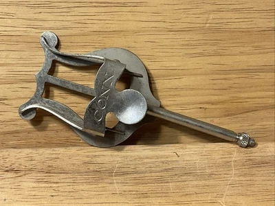 Conn Lyre 4” Marching Band Sheet Music Holder Vintage Clarinet Accessory - Image 1 of 4
