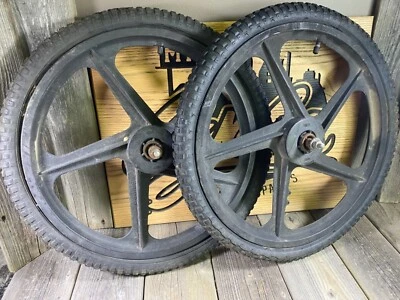 Old School BMX Mags MBR Pro Plastic Mags Ruedas BMX Usadas Oldschool BMX MX Racer Foto 1 de 4