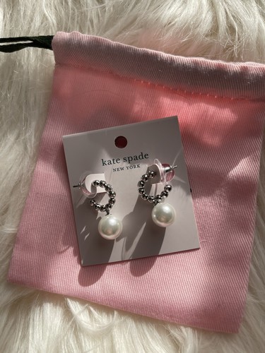 Kate Spade Huggies a goccia moderni con perle