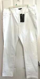Lee Sculpting Slim Fit Mid Rise Slim Leg White Pull~ On Jeans Sz 18 MED NWT - Picture 1 of 6
