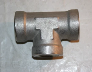 1/2 FNPT 316ss Pipe Tee Fitting (5,950 Psi) SSP Trufit ISST8PT - Picture 1 of 3