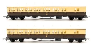 AIRFIX 'OO' GAUGE PAIR OF 54250-0 GWR CLASS B SURBURBAN COACHES - Picture 1 of 6