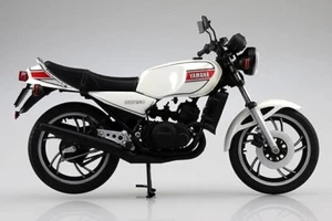 Skynet 1/12 Finished Bike Yamaha RZ250 New Pearl White - Picture 1 of 7