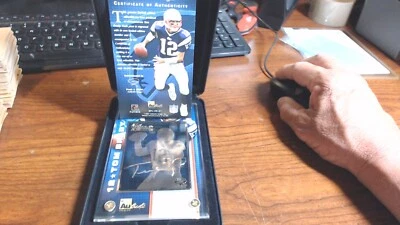 Tarjeta conmemorativa Tom Brady Gold 2001 edición limitada imágenes auténticas Foto 1 de 4