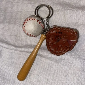 Baseball Glove And Bay Keychain - Picture 1 of 4