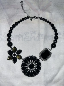 Premier Designs Crochet Black & Yellow Convertible Floral Necklace Brooch Pin - Picture 1 of 10