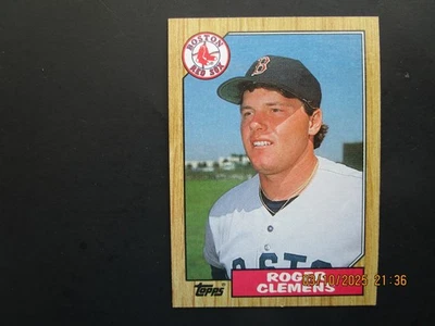 FREE SHIPPING- 1987 TOPPS # 340 ROGER CLEMENS-NEAR MINT - Image 1 of 2