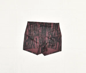 Lululemon Women's Boodie Shorts Striped Pull On Gym Workout Polyester Red Size 2 - Picture 1 of 8