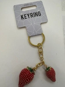 Portachiavi WH Smith Fragola - NUOVO - Foto 1 di 1