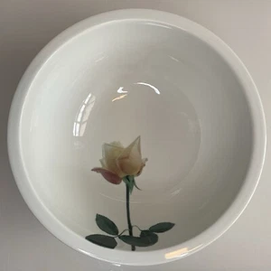 Ella Doran at Portmeirion Flo Salad Bowl, Oven To Table Floral Flower Rose - Picture 1 of 9