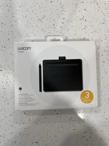 Wacom Intuos Small Bluetooth Graphics Drawing Tablet, 4 Customizable ExpressKeys - Bild 1 von 3