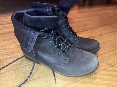 Teva De La Vina Lace Womens Size US 8 Black Waterproof Leather Boots - Imagem 1 de 4